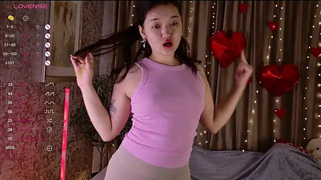 Snapshot of FreyaRaya chatting on 02/19/26, 03:35 FreyaRaya online show from 02/19/26, 03:35