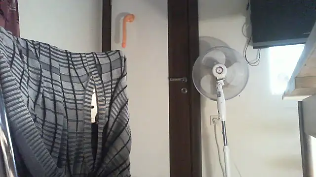 Snapshot of thekeys chatting on 05/20/26, 07:09 thekeys online show from 05/20/26, 07:09