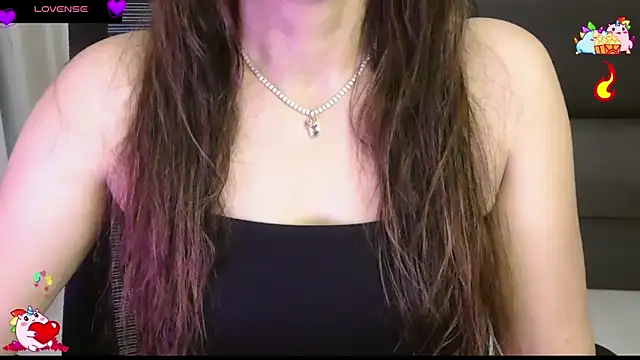 Snapshot of _Blue_Ruubyy_ chatting on 06/07/26, 01:37 Blue Ruubyy online show from 06/07/26, 01:37