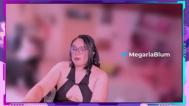 Snapshot of MegariaB chatting on 05/26/26, 04:52 MegariaB online show from 05/26/26, 04:52