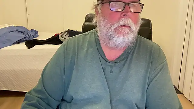 Snapshot of Drummajor chatting on 01/13/26, 05:35 Drummajor online show from 01/13/26, 05:35