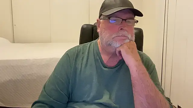 Snapshot of Drummajor chatting on 02/02/26, 01:59 Drummajor online show from 02/02/26, 01:59