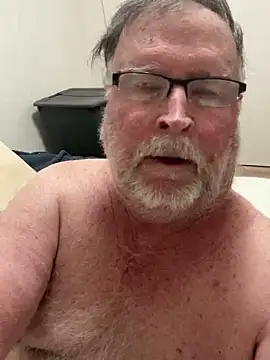 Snapshot of Drummajor chatting on 02/09/26, 01:26 Drummajor online show from 02/09/26, 01:26