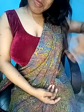 Snapshot of Dayna-36 chatting on 02/23/25, 08:44 Dayna-36 online show from 02/23/25, 08:44