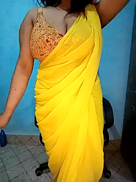 Snapshot of Dayna-36 chatting on 03/16/25, 08:11 Dayna-36 online show from 03/16/25, 08:11