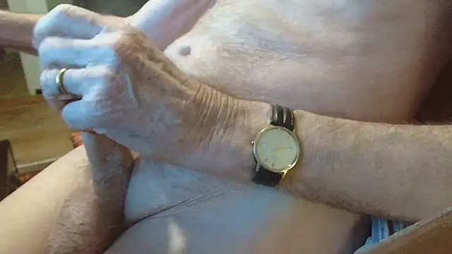 Snapshot of lasseoldman chatting on 03/04/26, 05:41 lasseoldman online show from 03/04/26, 05:41