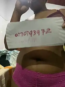 Snapshot of Annstella chatting on 01/26/25, 06:48 Annstella online show from 01/26/25, 06:48