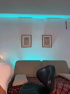 Snapshot of Susi_bell chatting on 02/22/25, 10:52 Susi bell online show from 02/22/25, 10:52