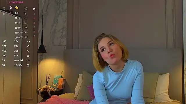 EllenaGreen online show from 02/08/25, 08:53