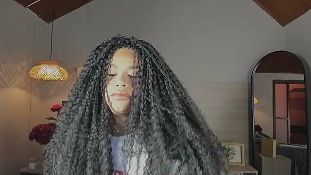 nayah   online show from 03/22/25, 07:42