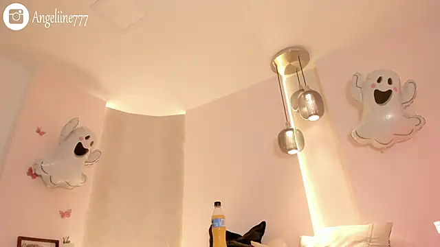 angeline-777 online show from 10/29/25, 01:13