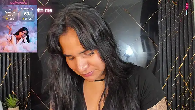 Kagome01 online show from 10/19/25, 01:12