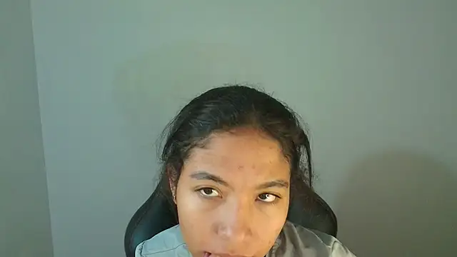 Snapshot of samy_jonnes_ chatting on 10/29/25, 01:30 samy jonnes online show from 10/29/25, 01:30