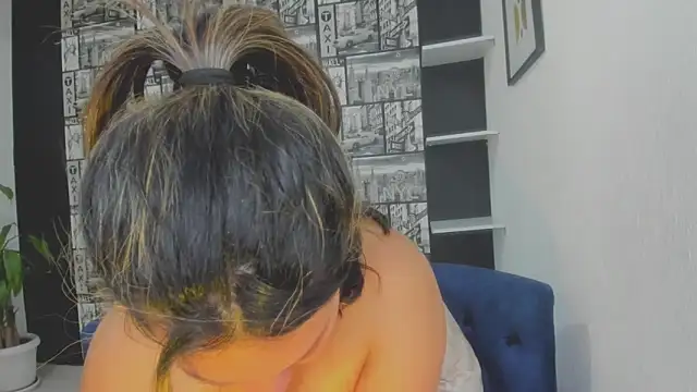 Devil Sara online show from 02/12/25, 01:41