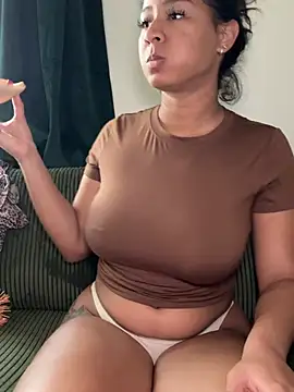VanessaBling online show from 04/30/26, 03:07
