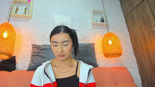 emiily s online show from 09/17/25, 12:07