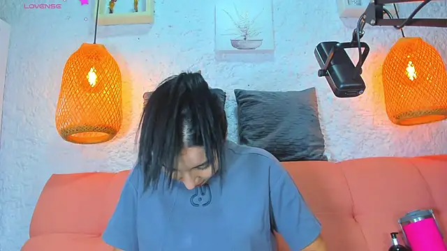 emiily s online show from 09/25/25, 12:09