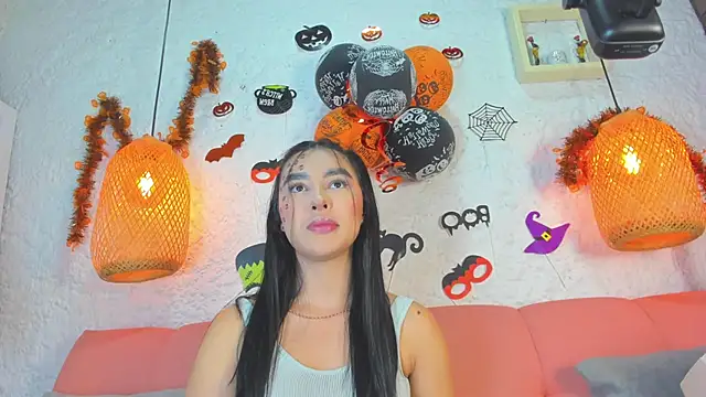 emiily s online show from 10/31/25, 12:06