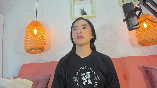 emiily s online show from 11/15/25, 12:02