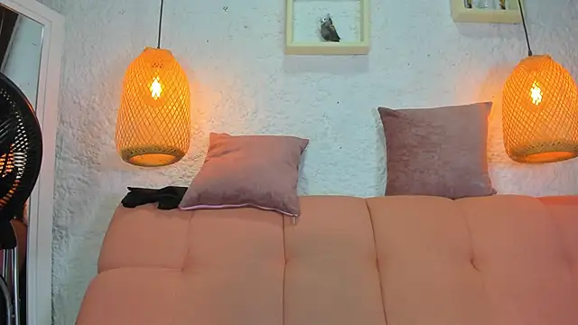 emiily s online show from 12/03/25, 12:03