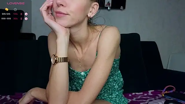 Snapshot of FoxLoveBasik chatting on 03/06/25, 06:48 FoxLoveBasik online show from 03/06/25, 06:48