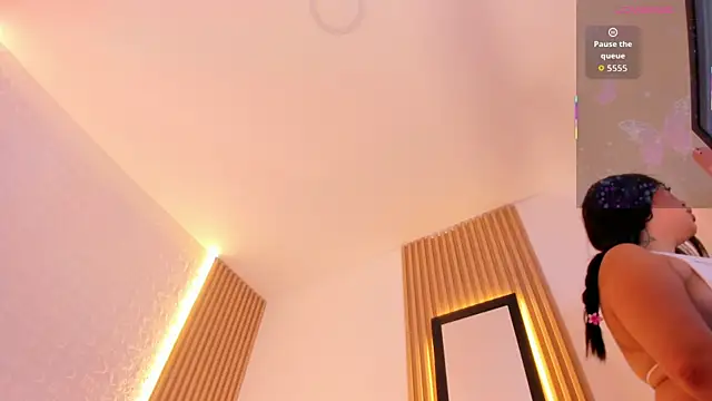 alyssa vargas online show from 12/21/25, 04:03