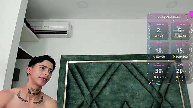 AmberAdams  online show from 02/03/25, 04:20