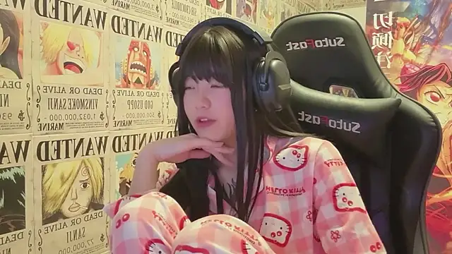 Snapshot of SNAKEgirlQAQ chatting on 06/03/26, 05:18 SNAKEgirlQAQ online show from 06/03/26, 05:18