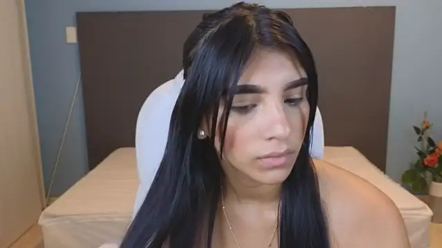 maiaa ruiz online show from 12/15/24, 01:22