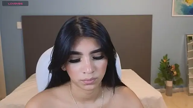 maiaa ruiz online show from 01/14/25, 01:28