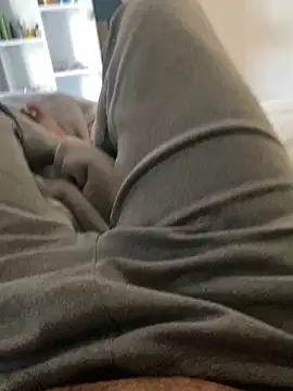 Ahmed R 77 online show from 11/04/25, 07:51