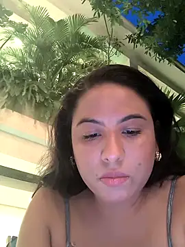 Snapshot of Francesca_ferrari chatting on 12/05/24, 10:56 Francesca ferrari online show from 12/05/24, 10:56