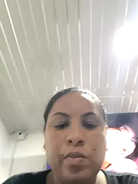 Francesca ferrari online show from 05/11/26, 10:51