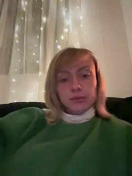 Snapshot of haileyhope_ chatting on 02/15/26, 07:32 haileyhope online show from 02/15/26, 07:32