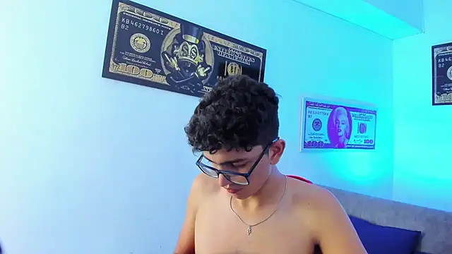 TylerWhite  online show from 01/28/25, 06:27