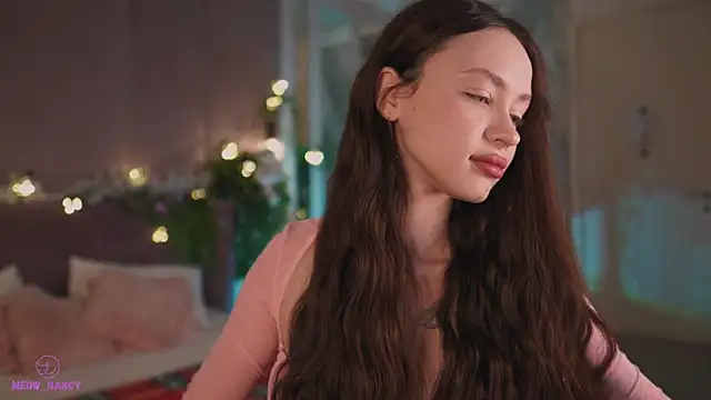 Meow Nancy online show from 12/31/24, 06:05