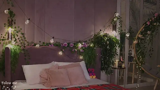 Meow Nancy online show from 02/05/25, 05:41