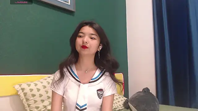 Shy Kira online show from 06/14/26, 09:44