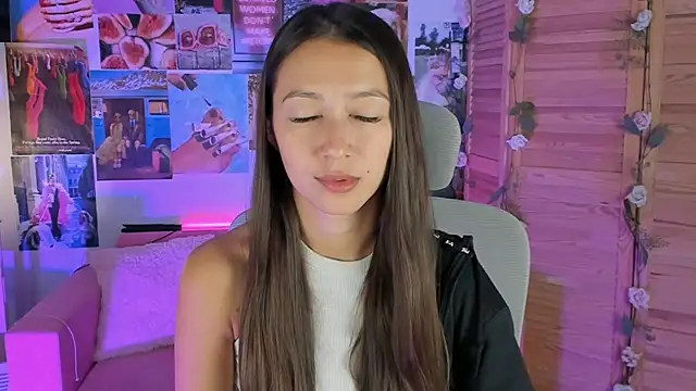 LanaBaker online show from 02/05/25, 02:51