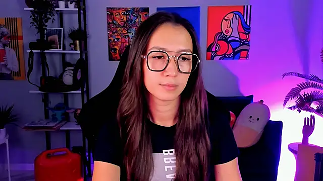 LanaBaker online show from 10/29/25, 02:47