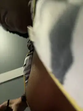 Snapshot of KLoveeee chatting on 01/20/25, 03:37 KLoveeee online show from 01/20/25, 03:37