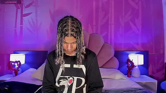 Maxim-Walker online show from 02/19/25, 03:28