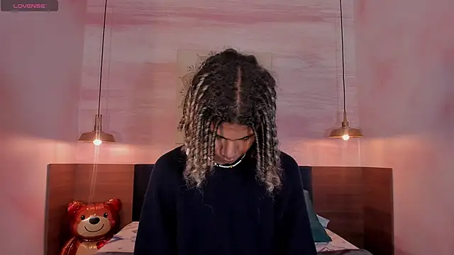 Maxim-Walker online show from 02/27/25, 03:04