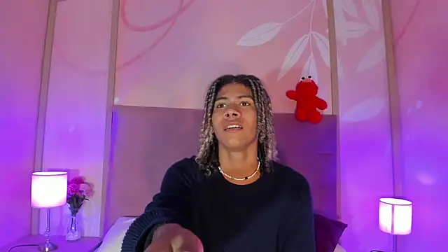 Maxim-Walker online show from 03/19/25, 03:09