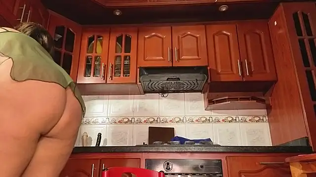 AmberNix online show from 10/16/25, 02:18