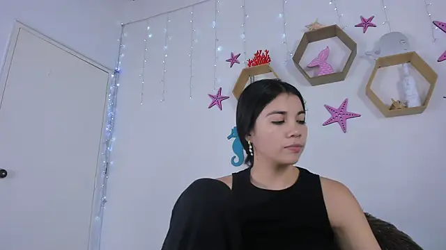 Emiily Parkerr online show from 12/27/24, 03:09