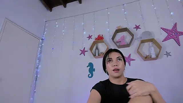 Emiily Parkerr online show from 01/10/25, 03:07