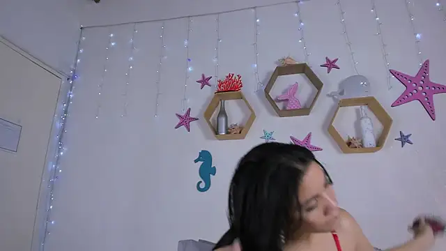 Emiily Parkerr online show from 02/14/25, 03:11