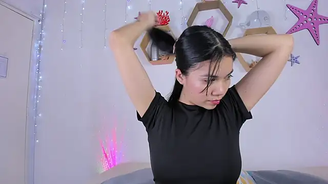 Emiily Parkerr online show from 03/06/25, 03:02