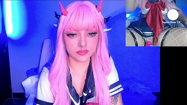 Snapshot of HollyDominic chatting on 02/20/25, 09:11 HollyDominic online show from 02/20/25, 09:11